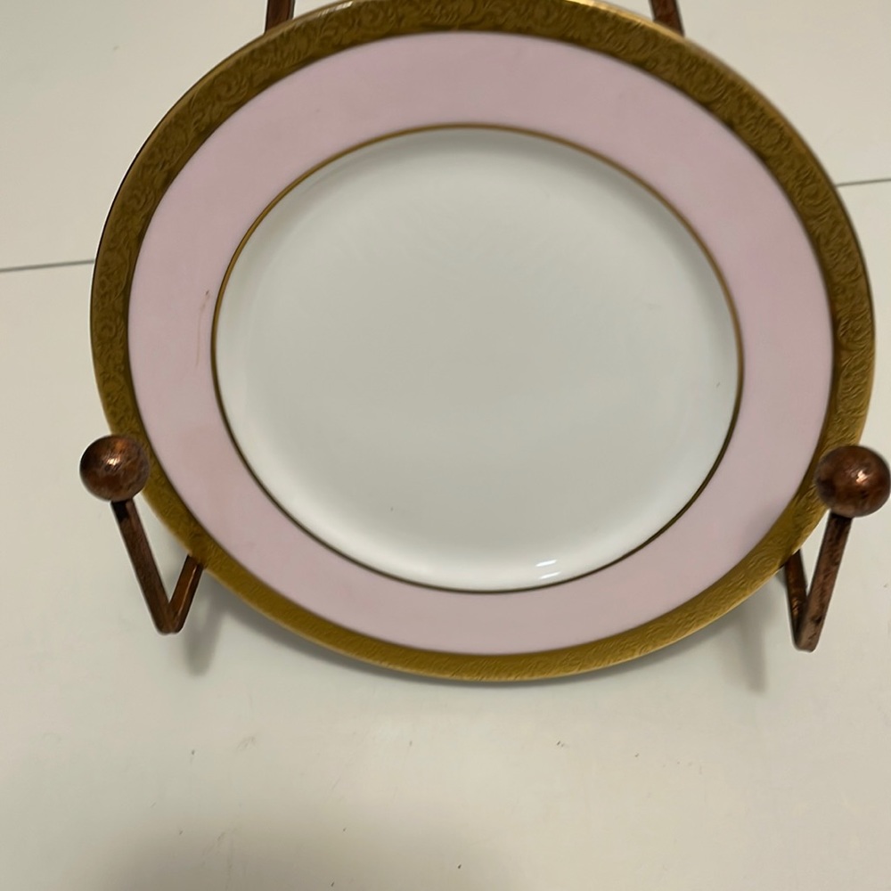 Set of 2 Mary Kay Cosmetics 6 1/2” dessert/bread plates